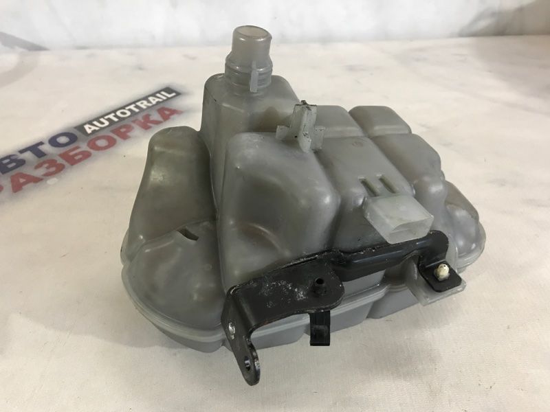 Розширювальний бачок 4G0121403D Audi A7 Audi A6, Audi A7, Audi RS7, Audi S6, Audi S7