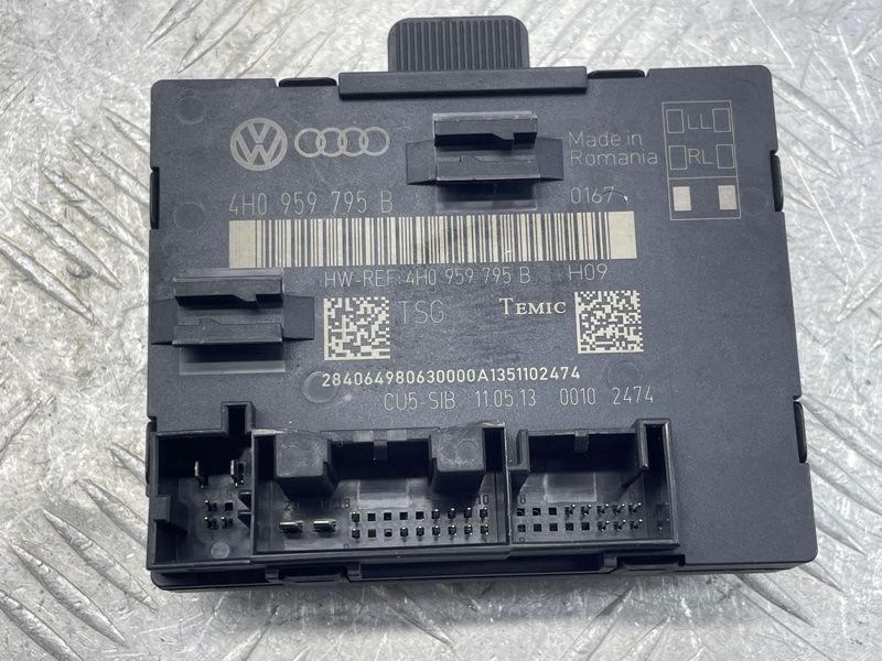 Блок керування дверей 4H0959795MZ01 Volkswagen Touareg