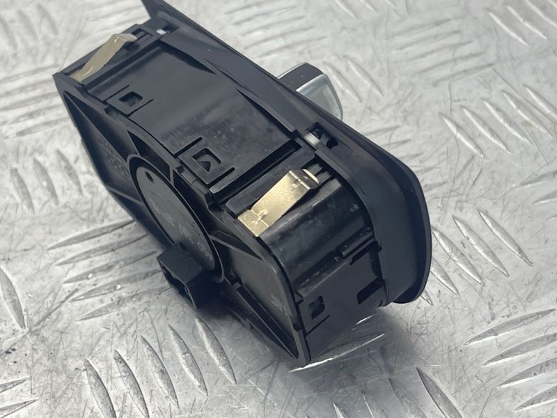 Перемикач світла фар Audi A6
