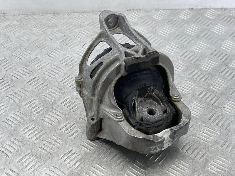 Опора / подушка двигуна 4M0199372FE Audi Q7