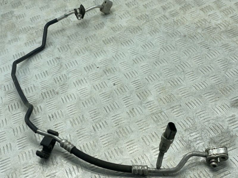 Трубка кондиціонера 7L6820741F Audi Q7