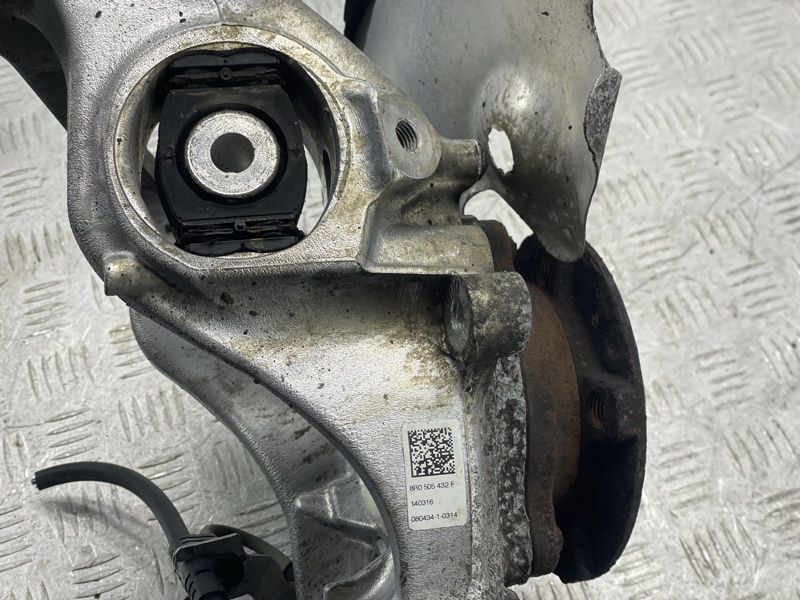 Поворотний кулак / цапфа 8R0505432F Audi A7