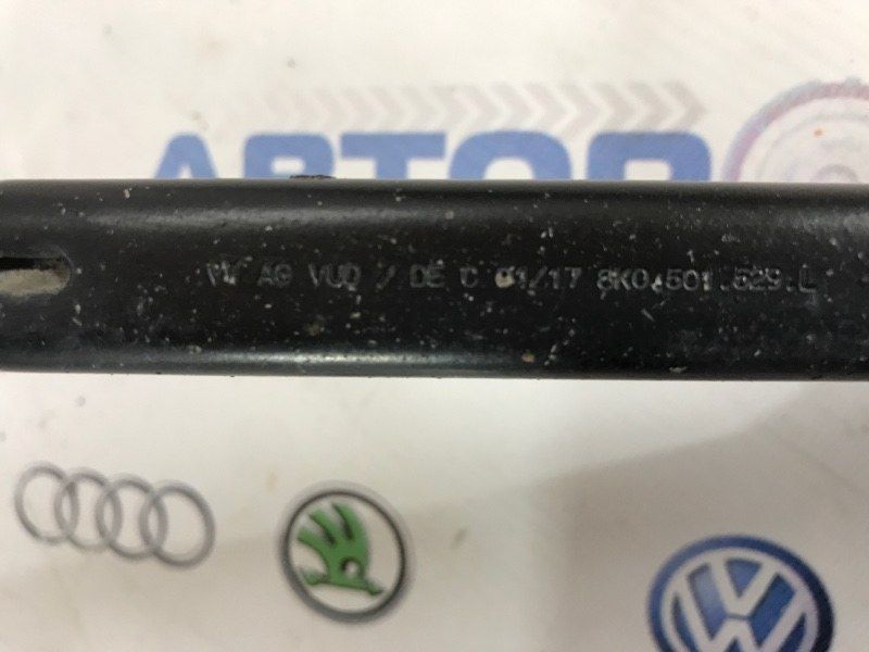 Важіль задньої підвіски нижній лівий/правий 8K0501529L Audi A6 Audi A4, Audi A4 Allroad, Audi A5, Audi A6, Audi A7, Audi A8, Audi Q5, Audi RS7, Audi S4, Audi S5, Audi S6, Audi S7, Audi S8, Audi SQ5, Porsche Macan