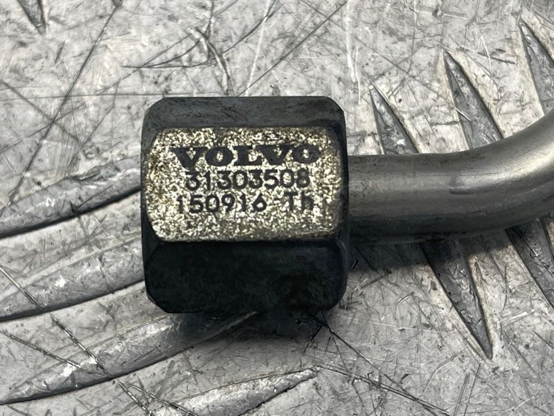 Трубка паливна 31303508 Volvo XC90