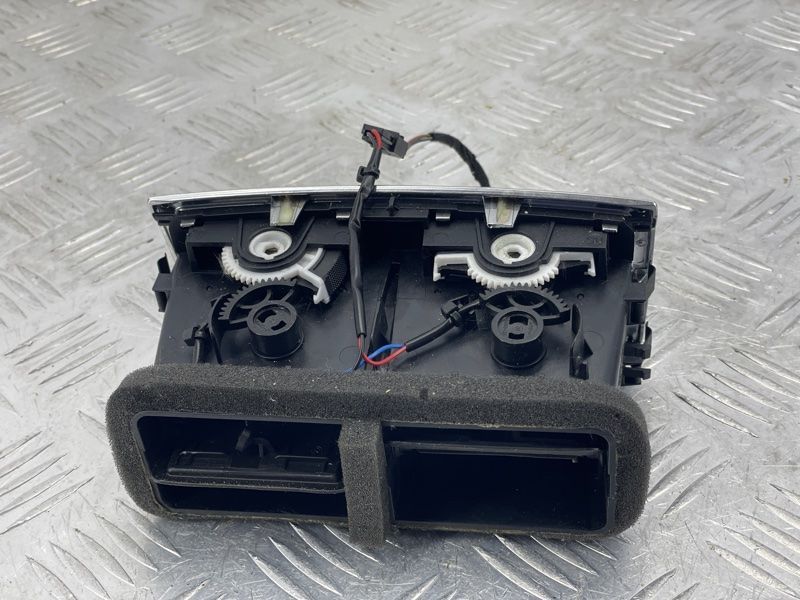 Дефлектор повітропроводу 4L0819203K3Q7 Audi Q7