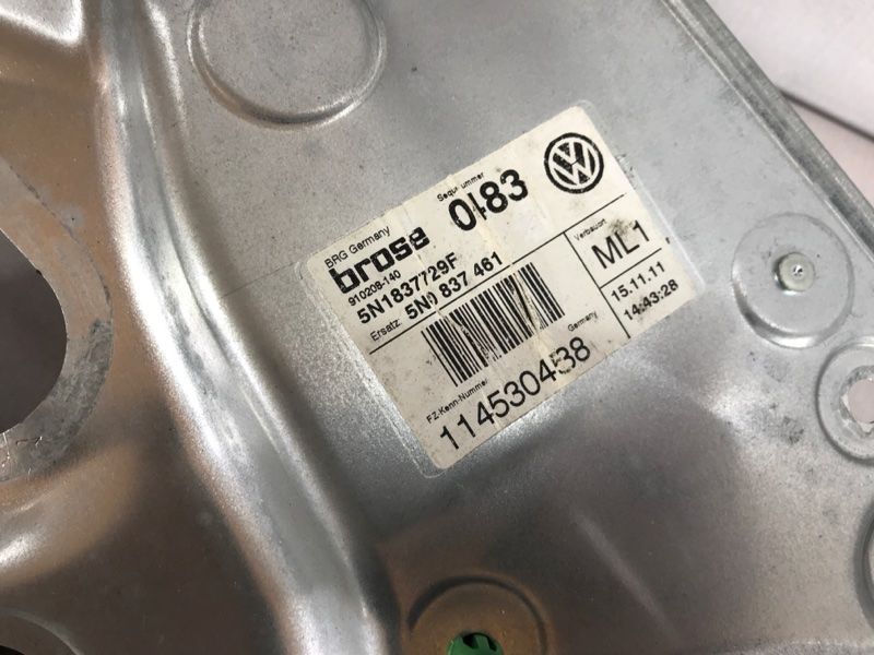 Карта / Обшивка двери 5N0837461 Volkswagen Tiguan