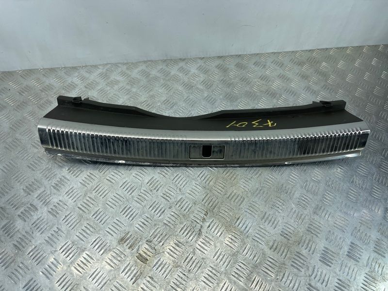 Накладка замка багажника 4G8863471 Audi A7