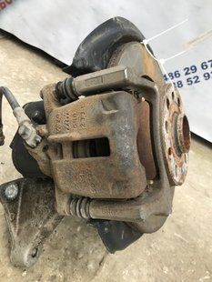 Суппорт тормозной 5N0615404 Volkswagen Tiguan
