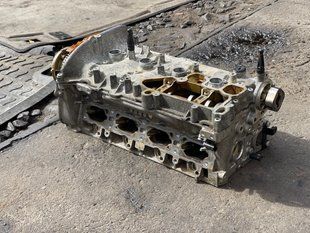 головка блока цилиндров Volkswagen Passat