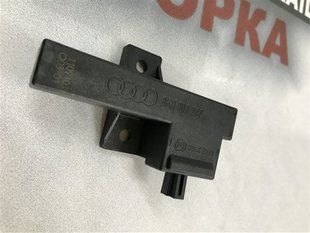 Антенна бесключевого доступа (KESSY) 8K0907247 Audi A7 Audi A4, Audi A4 Allroad, Audi A5, Audi A6, Audi A7, Audi A8, Audi Q5, Audi RS5, Audi RS7, Audi S4, Audi S5, Audi S6, Audi S7, Audi S8, Audi SQ5