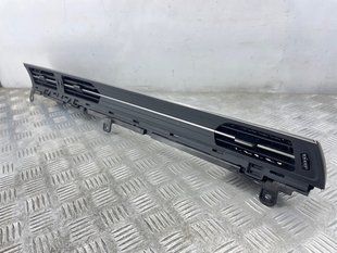 Дефлектор воздуховода 4K18209026PS Audi A6