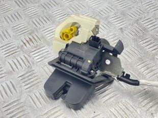 Замок крышки багажника 4M0827506D Audi Q7