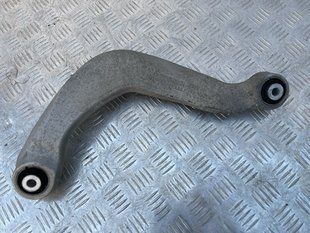 Рычаг задней подвески поперечный верхний правый 8K0505324H Audi Q5 Audi A4, Audi A4 Allroad, Audi A5, Audi A6, Audi A7, Audi A8, Audi Q5, Audi RS5, Audi RS7, Audi S4, Audi S5, Audi S6, Audi S7, Audi S8, Audi SQ5