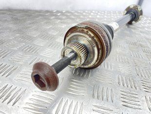 Піввісь 4M0501203D Audi Q7
