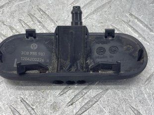 Форсунка омивача лобового скла 3C8955987 Volkswagen CC