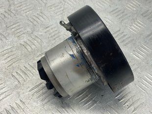 Помпа водяная 03H121008K Volkswagen Touareg