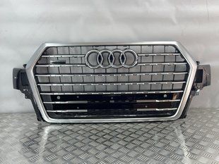 Решетка радиатора 4M0853651JRN4 Audi Q7