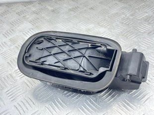 Корпус лючка крышки топливного бака 4M0809906D Audi Q7