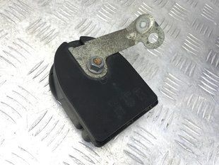 Сирена системи антивикрадення 1K0951605C Audi A6 Audi A3, Audi A4, Audi A4 Allroad, Audi A5, Audi A6, Audi A7, Audi A8, Audi Q3, Audi Q5, Audi Q7, Audi R8, Audi RS5, Audi RS7, Audi S4, Audi S5, Audi S6, Audi S7, Audi S8, Audi SQ5, Audi TT, Audi TT RS, Audi TTS, Porsche 718 Spyder, Porsche 911, Porsche Cayenne, Porsche Macan, Porsche Panamera, Volkswagen Beetle, Volkswagen CC, Volkswagen Eos, Volkswagen Golf, Volkswagen Golf R, Volkswagen GTI, Volkswagen Jetta, Volkswagen Tiguan, Volkswagen Touareg