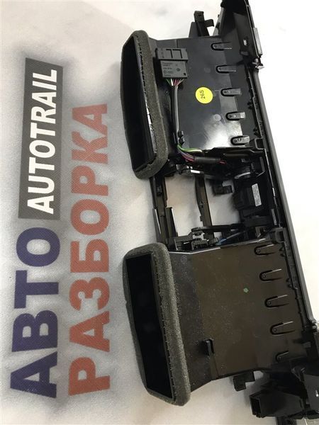 Дефлектор повітропроводу 4G1820951G6PS Audi A7