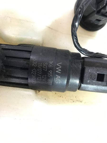 Бачок омивача скла 3B0955681 Audi Q7