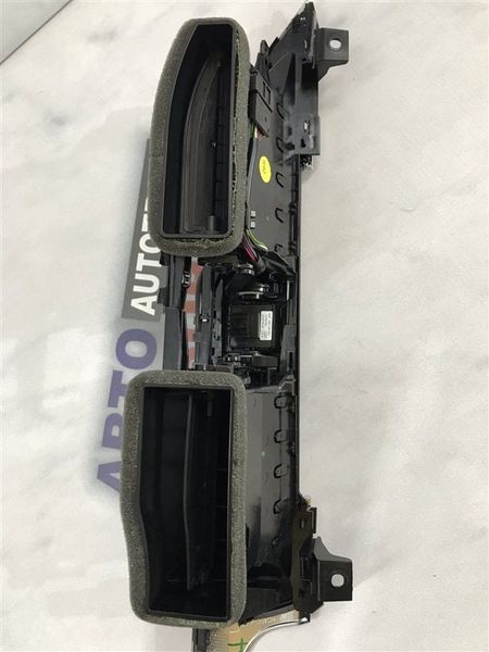Дефлектор повітропроводу 4G1820951G6PS Audi A7