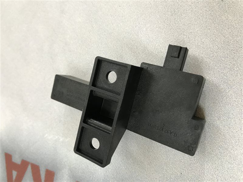 Антена безключового доступу (KESSY) 8K0907247 Audi A7 Audi A4, Audi A4 Allroad, Audi A5, Audi A6, Audi A7, Audi A8, Audi Q5, Audi RS5, Audi RS7, Audi S4, Audi S5, Audi S6, Audi S7, Audi S8, Audi SQ5