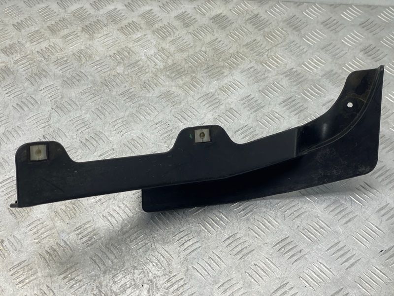 Спойлер колісної акри 8R0853888B Audi Q5