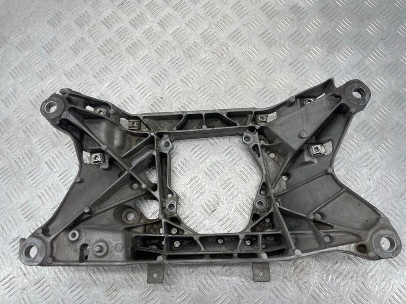 Траверса АКПП 4M0399263P Audi Q7 Audi Q7, Audi Q8