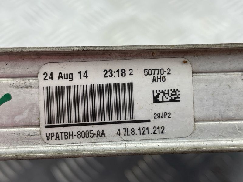 Радіатор охолодження двигуна додатковий 7L8121212A Audi Q7