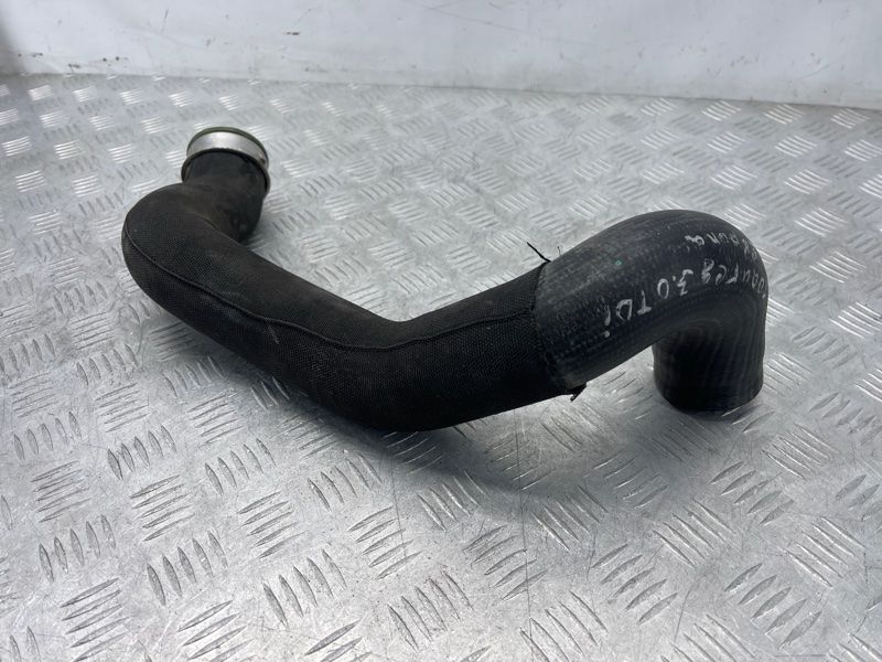 Патрубок інтеркулера 7P0145738B Volkswagen Touareg