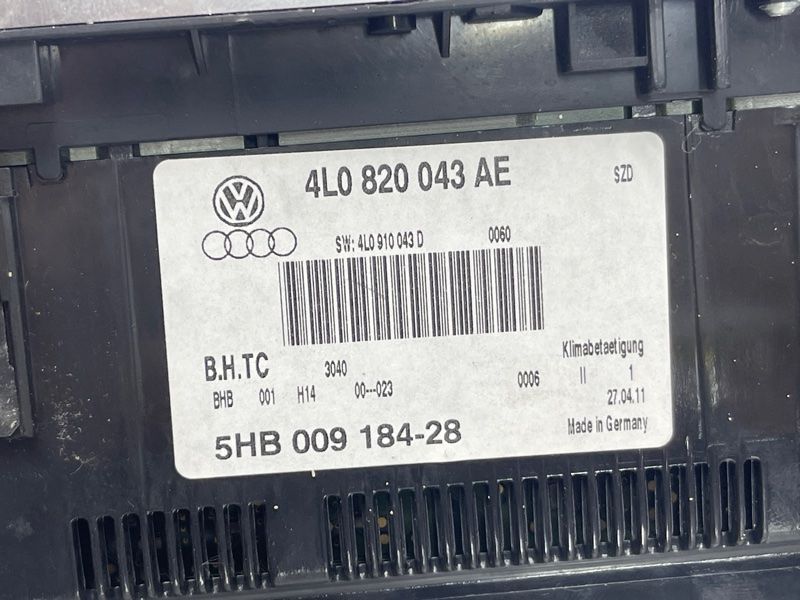 Панель керування клімат-контролем 4L0820043AE Audi Q7