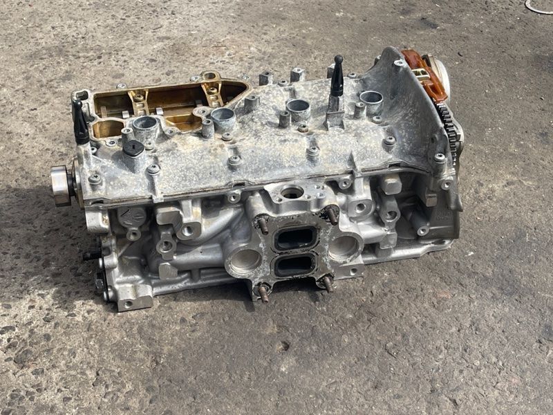 головка блока цилиндров Volkswagen Passat