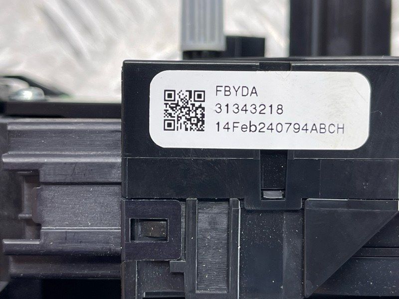 Блок підкермових перемикачів 31343022 Volvo XC60