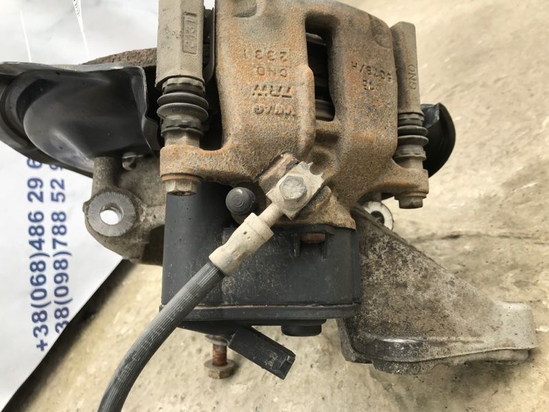 Суппорт тормозной 5N0615404 Volkswagen Tiguan