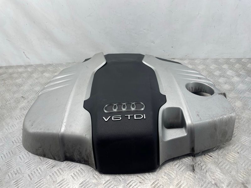 Кришка двигуна декоративна 4L0103925E Audi Q7 Audi Q7
