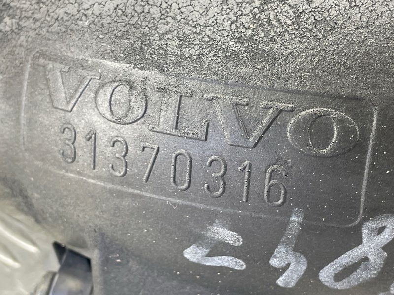Впускний патрубок 31370316 Volvo XC90
