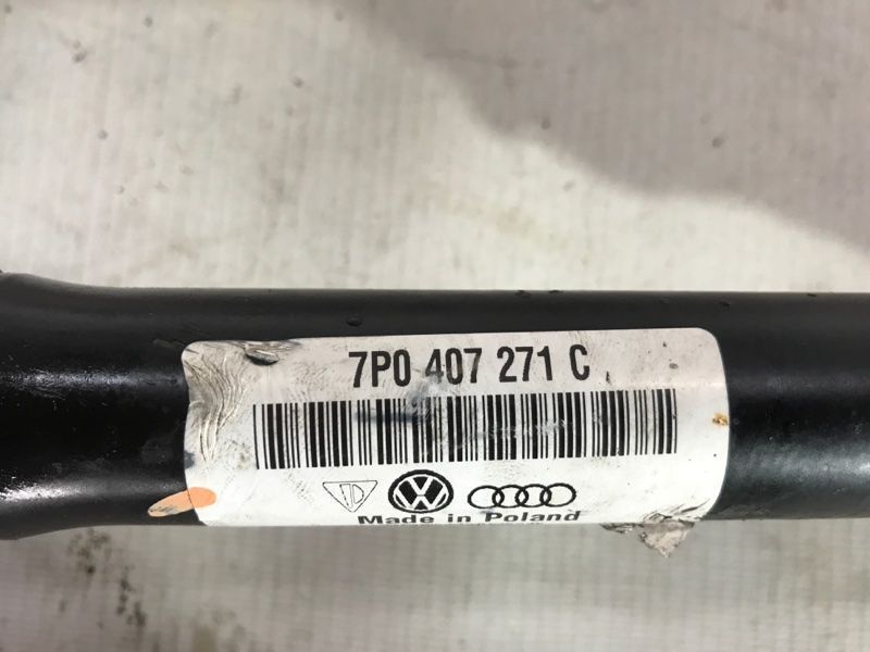 Піввісь 7P0407271C Volkswagen Touareg