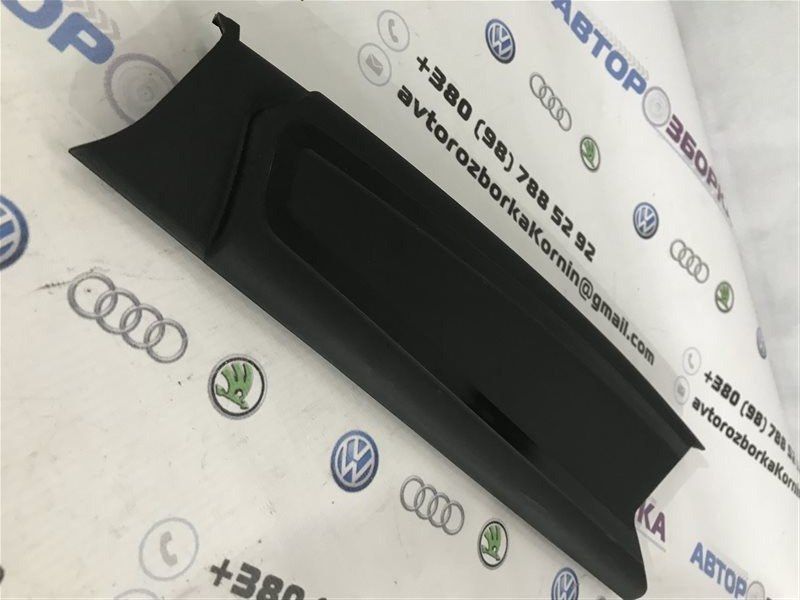 Накладка двери 4G8827685A Audi A7
