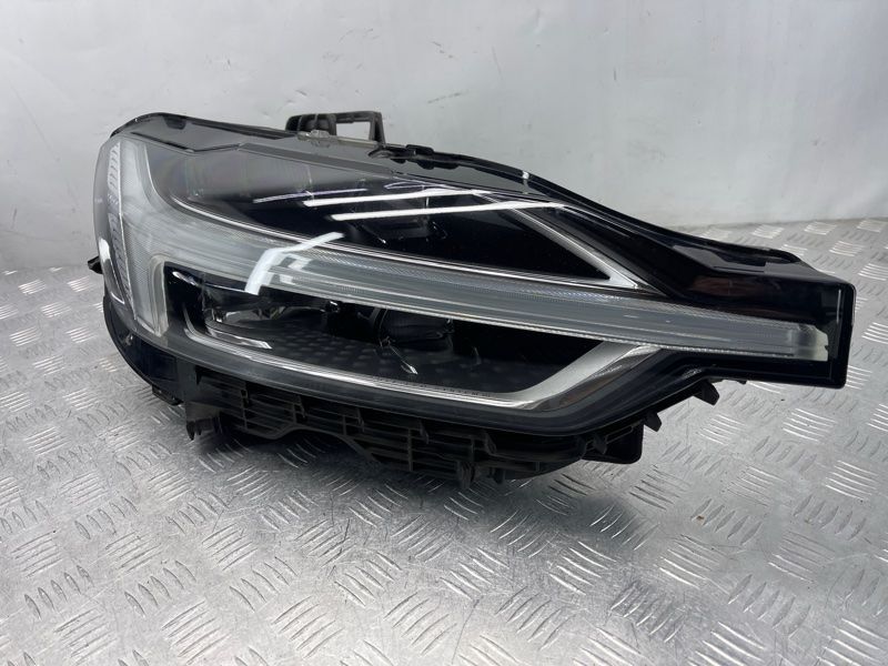 Фара FULL LED Volvo XC60