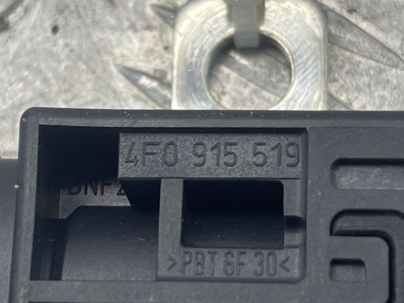 Піропатрон АКБ 4F0915519 Audi A6