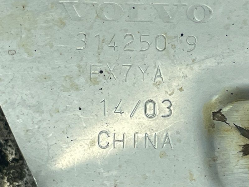 Насадка вихлопної труби 31425019 Volvo XC60