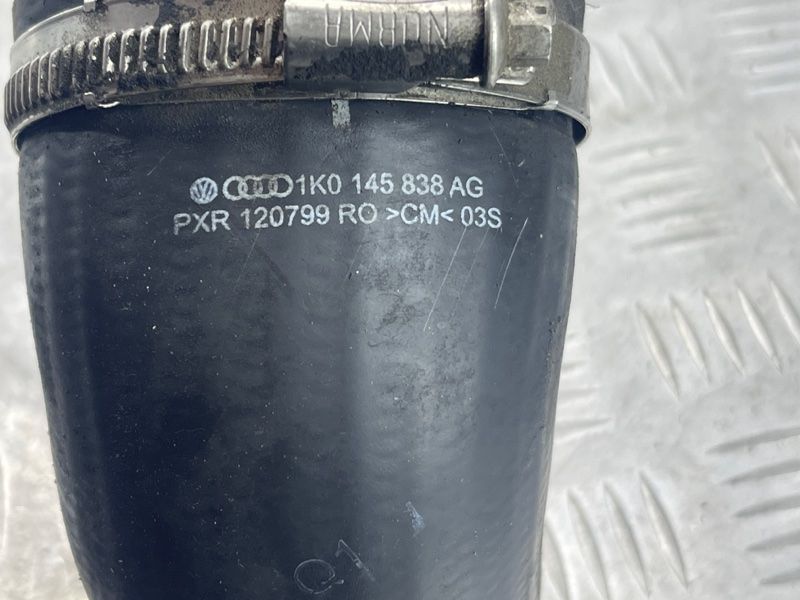 Патрубок інтеркулера 1K0145838AG Volkswagen CC