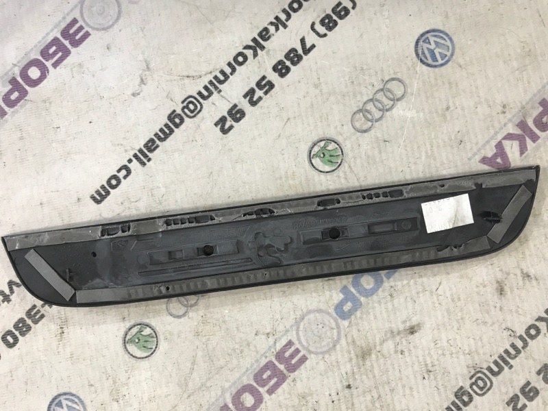 Накладка на порог 4G0853375A Audi A6