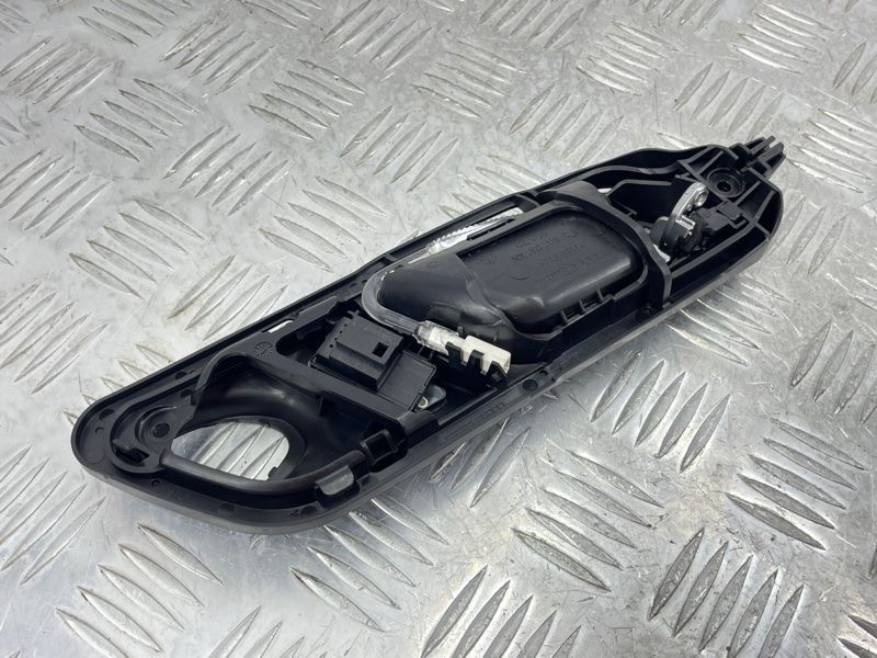 Ручка дверей внутрішня 3C8837113GVAL Volkswagen CC