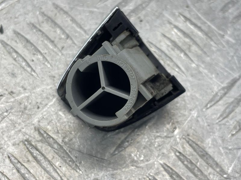 Ковпачок ручки дверей 4H0837879C Audi A8