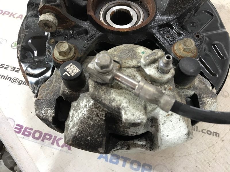 Супорт гальмівний 2B294B2B302B Ford Escape
