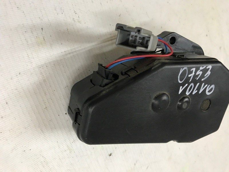 Блок керування кришкою багажника 31440645 Volvo XC60