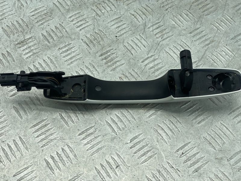 Ручка дверей (keyless) зовнішня 39842721 Volvo XC60