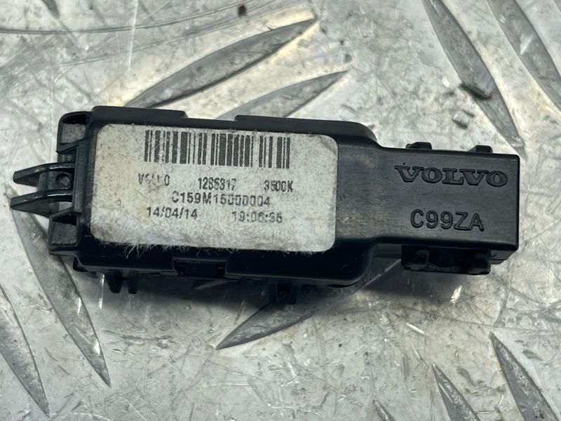 Подсветка номерного знака Volvo XC60